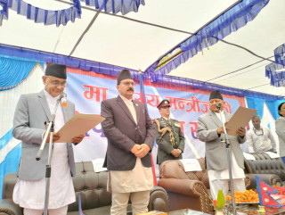  नवनियुक्त मुख्यमन्त्री कँडेलले लिए शपथ 