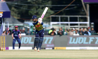 एनपीएलको उद्घाटन खेलमा जनकपुरविरुद्ध मार्टिन गप्टिलको अर्धशतक 