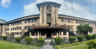  राजदूत फिर्ता गर्ने निर्णय कार्यान्वयन नगर्न सर्वाेच्चद्धारा अन्तरिम आदेश 