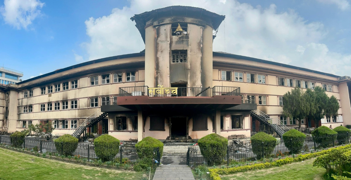  राजदूत फिर्ता गर्ने निर्णय कार्यान्वयन नगर्न सर्वाेच्चद्धारा अन्तरिम आदेश 