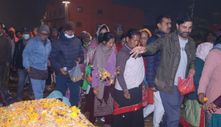 पशुपतिमा दिवंगत पितृको नाममा छरियो शतबीज 