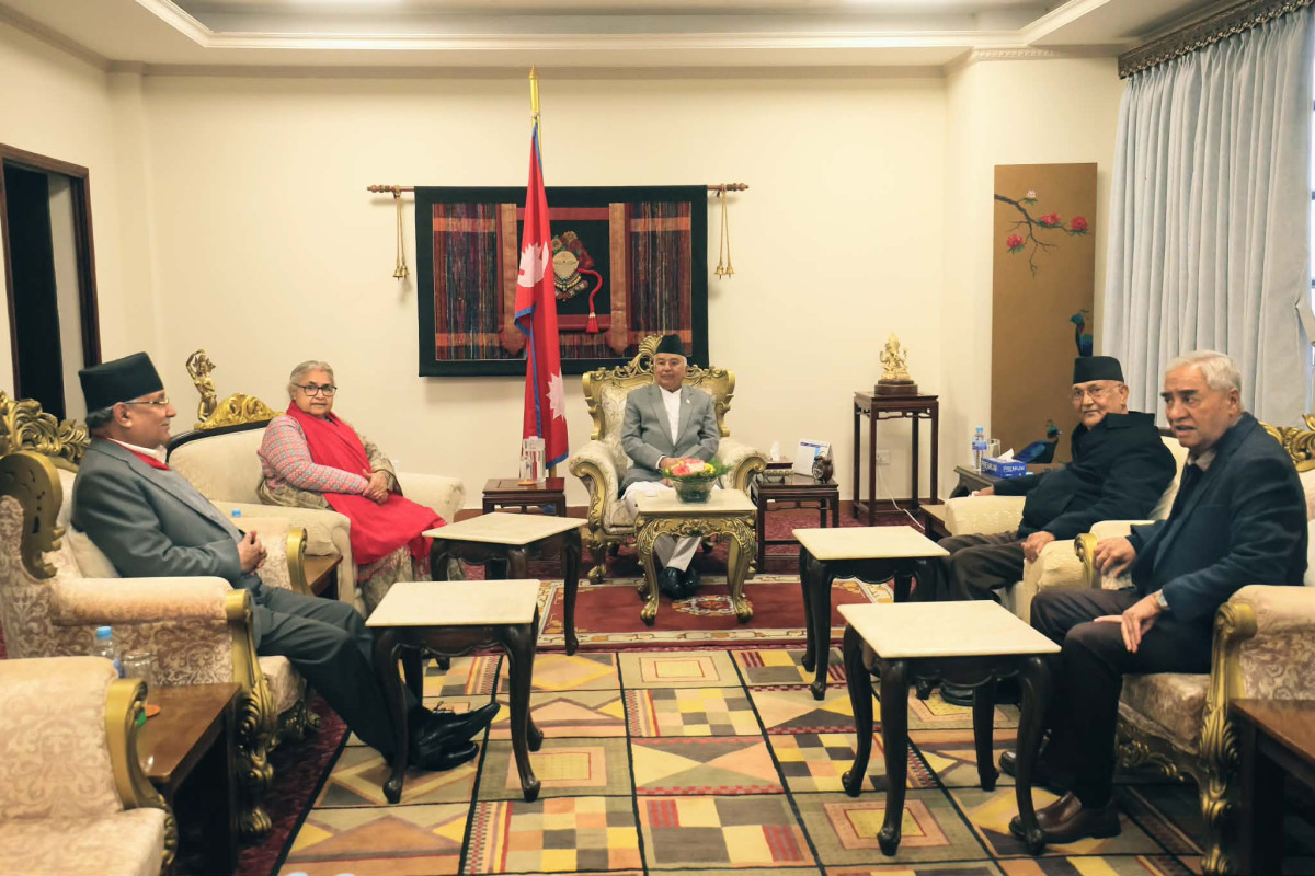 देउवा, ओली र प्रचण्डसँग प्रधानमन्त्री र राष्ट्रपतिको छलफल